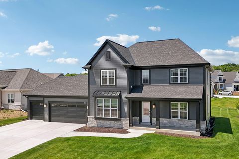 779 Kohlwey Dr, Grafton, WI 53024 - #: 1937063