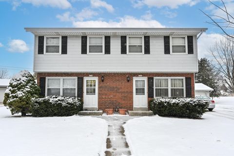 Photo of 1709 Parknoll Ln, Port Washington, WI 53074 (MLS # 1946567)