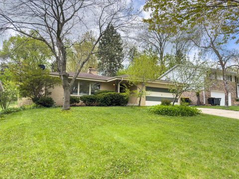 Photo of 10731 W Keefe Ave, Wauwatosa, WI 53222 (MLS # 1958855)
