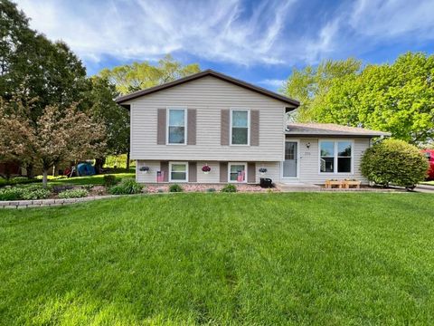 Photo of 258 W Bridge St, Grafton, WI 53024 (MLS # 1948212)
