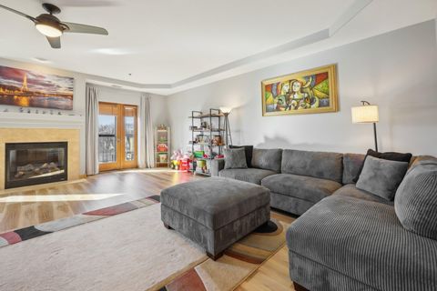 3710 N Oakland Ave, Shorewood, WI 53211 - #: 1908394