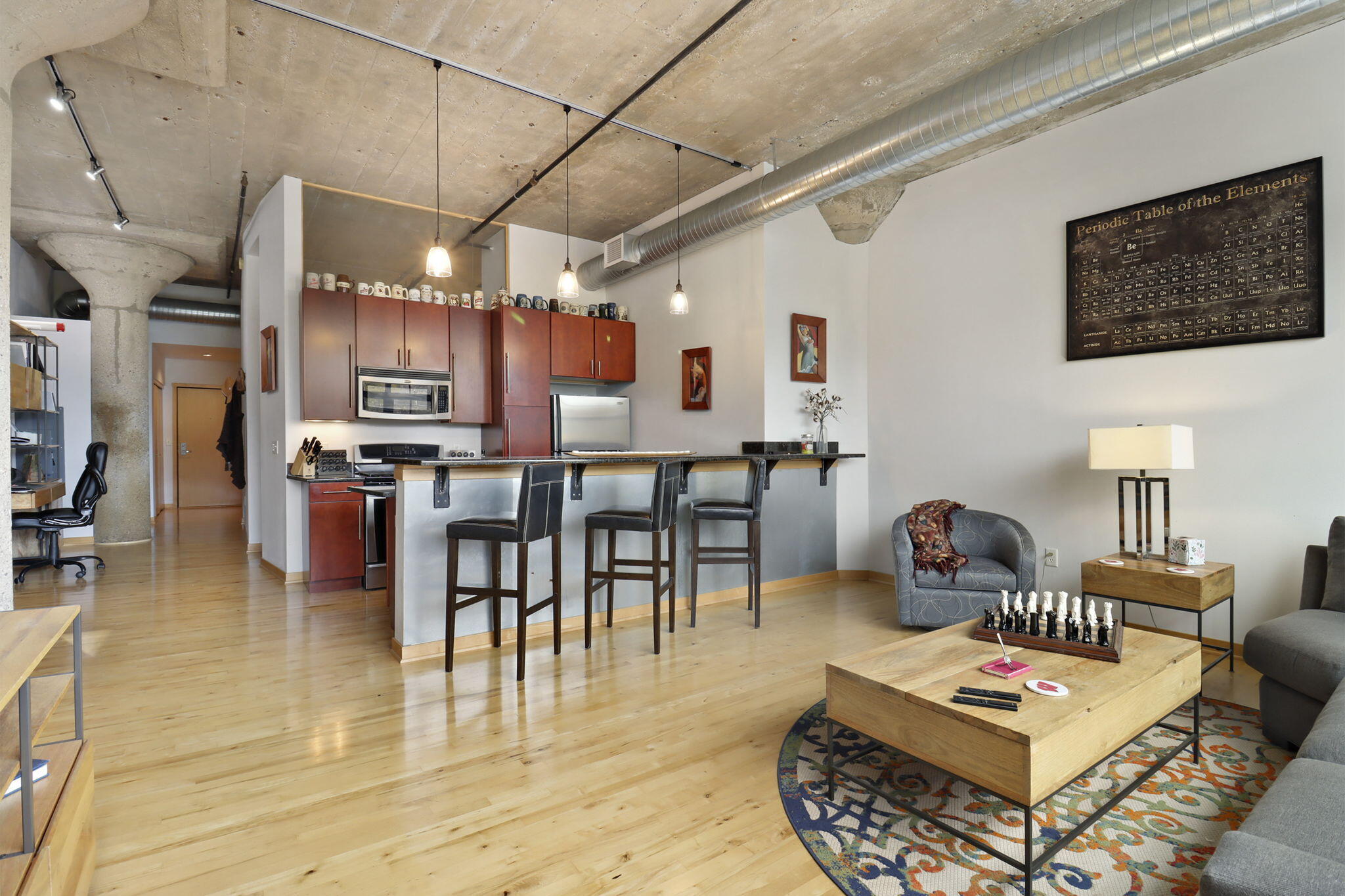 Milwaukee, Wisconsin 53202, United States, 1 Bedroom Bedrooms, ,1 BathroomBathrooms,Residential,Active,243857