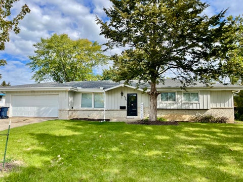 Photo of 6864 N 85th St, Milwaukee, WI 53224 (MLS # 1985372)
