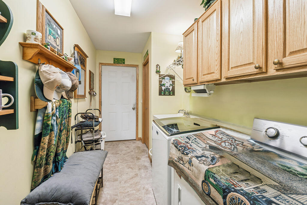 Twin Lakes, Wisconsin 53181, United States, 3 Bedrooms Bedrooms, ,2 BathroomsBathrooms,Residential,Active,227661