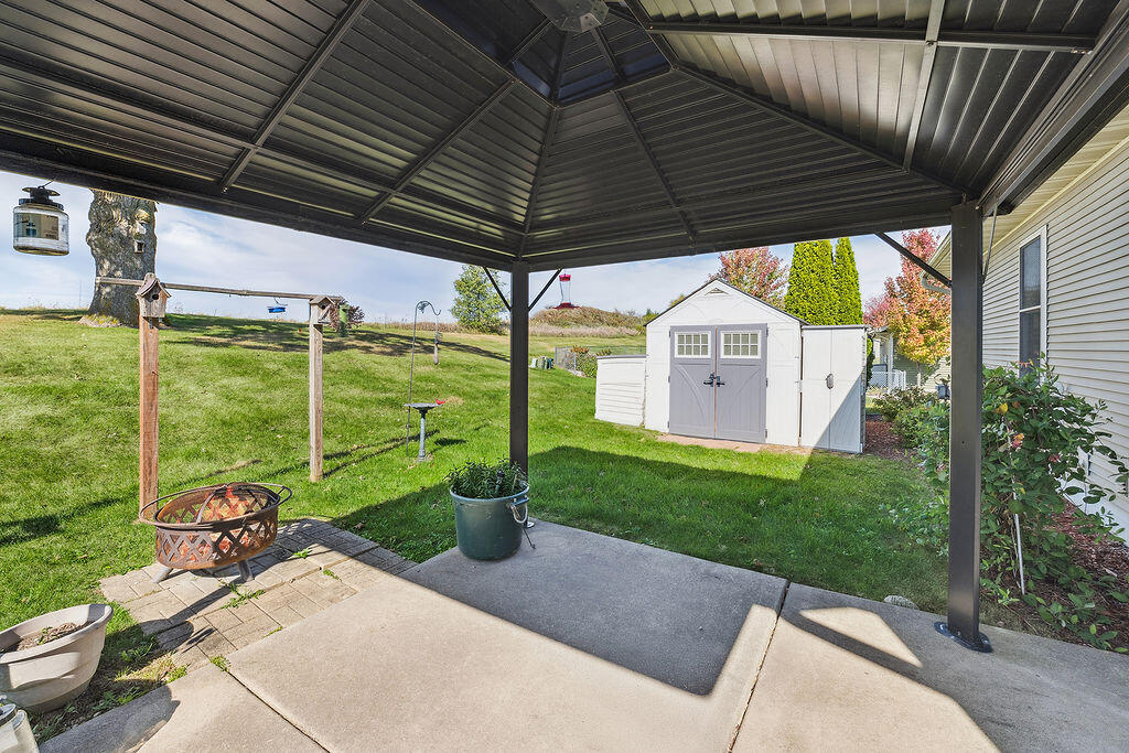 Twin Lakes, Wisconsin 53181, United States, 3 Bedrooms Bedrooms, ,2 BathroomsBathrooms,Residential,Active,227661