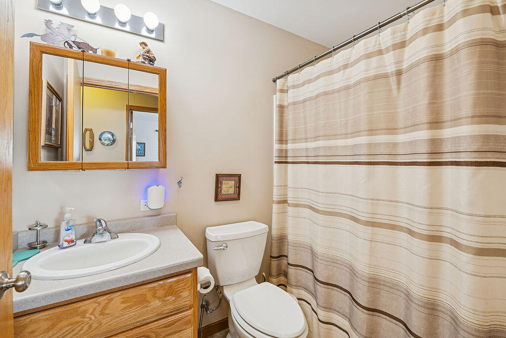 Twin Lakes, Wisconsin 53181, United States, 3 Bedrooms Bedrooms, ,2 BathroomsBathrooms,Residential,Active,227661