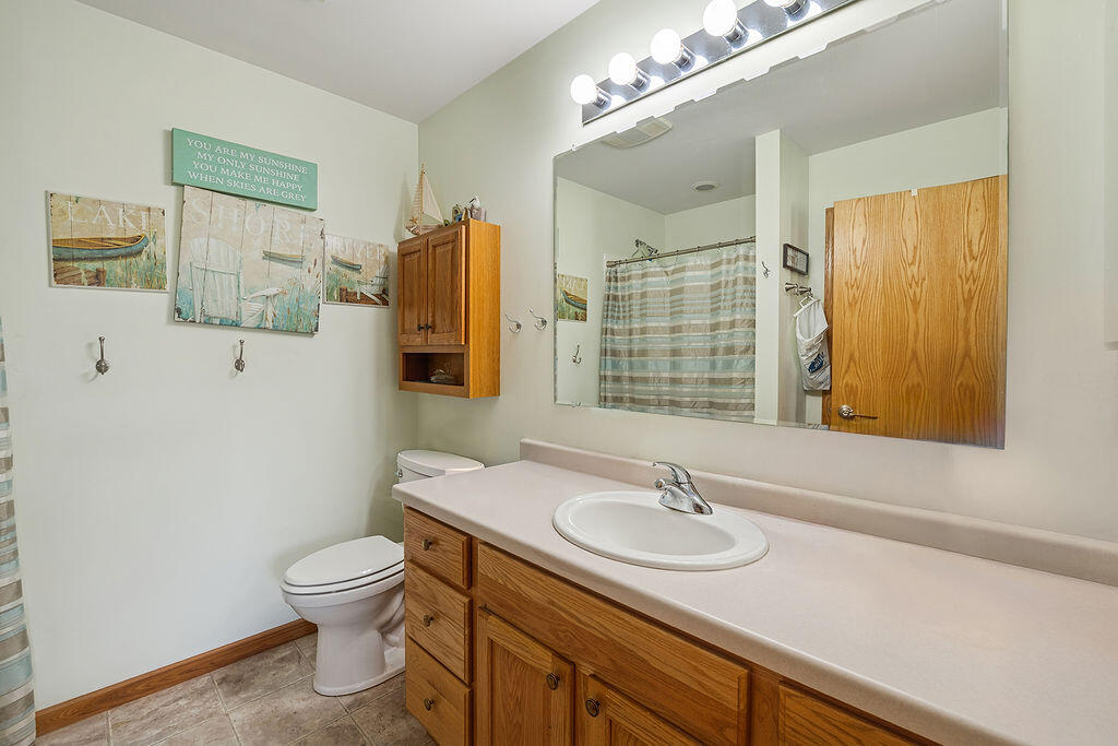 Twin Lakes, Wisconsin 53181, United States, 3 Bedrooms Bedrooms, ,2 BathroomsBathrooms,Residential,Active,227661