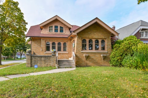 Photo of 2903 N 46th St, Milwaukee, WI 53210 (MLS # 1986201)