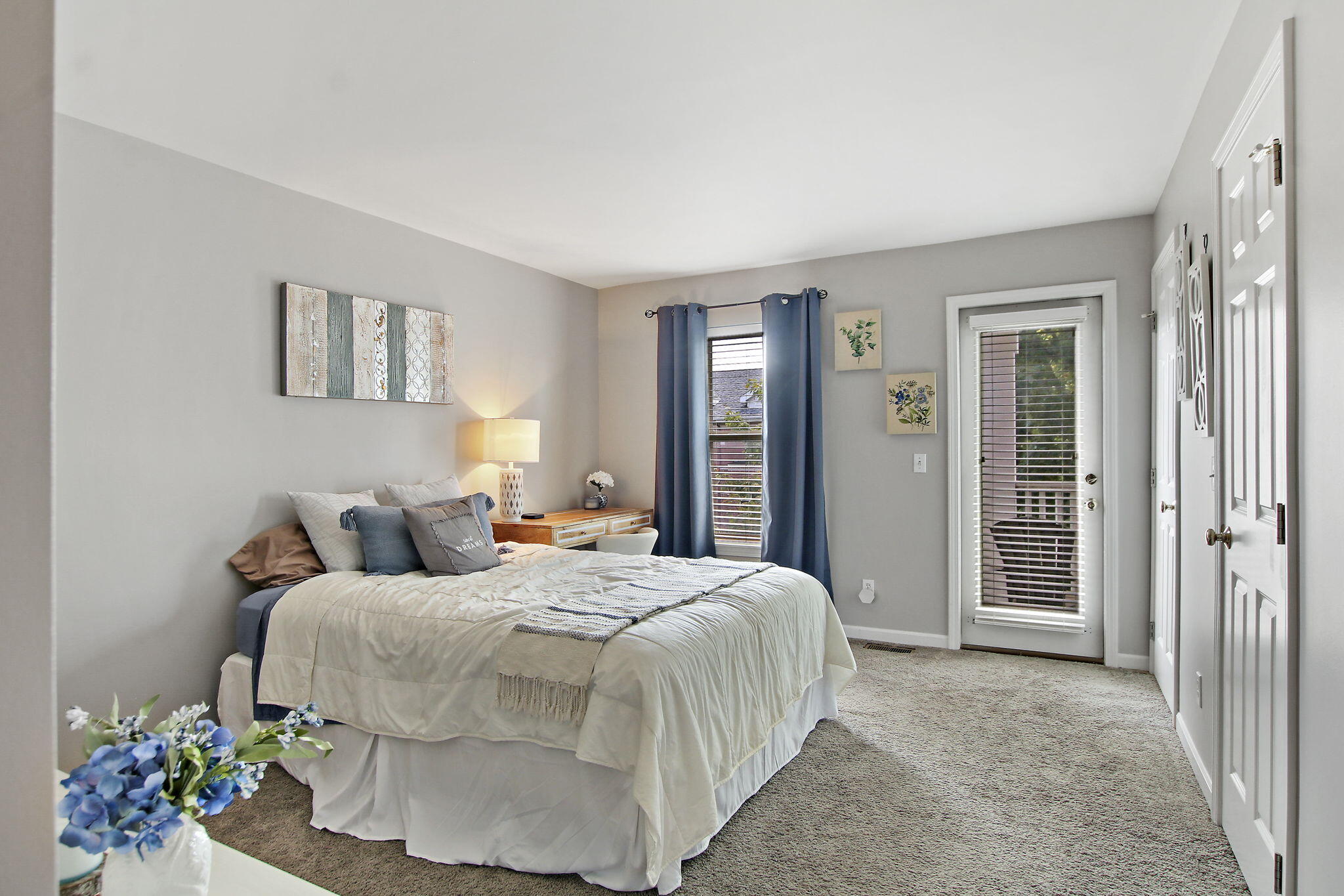 Kenosha, Wisconsin 53140, United States, 2 Bedrooms Bedrooms, ,3 BathroomsBathrooms,Residential,Active,155079