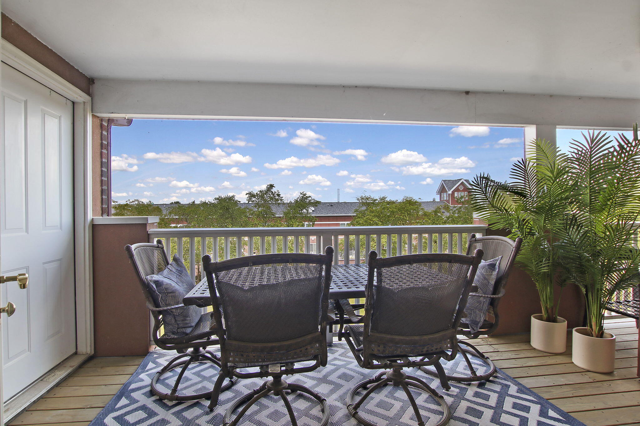 Kenosha, Wisconsin 53140, United States, 2 Bedrooms Bedrooms, ,3 BathroomsBathrooms,Residential,Active,155079