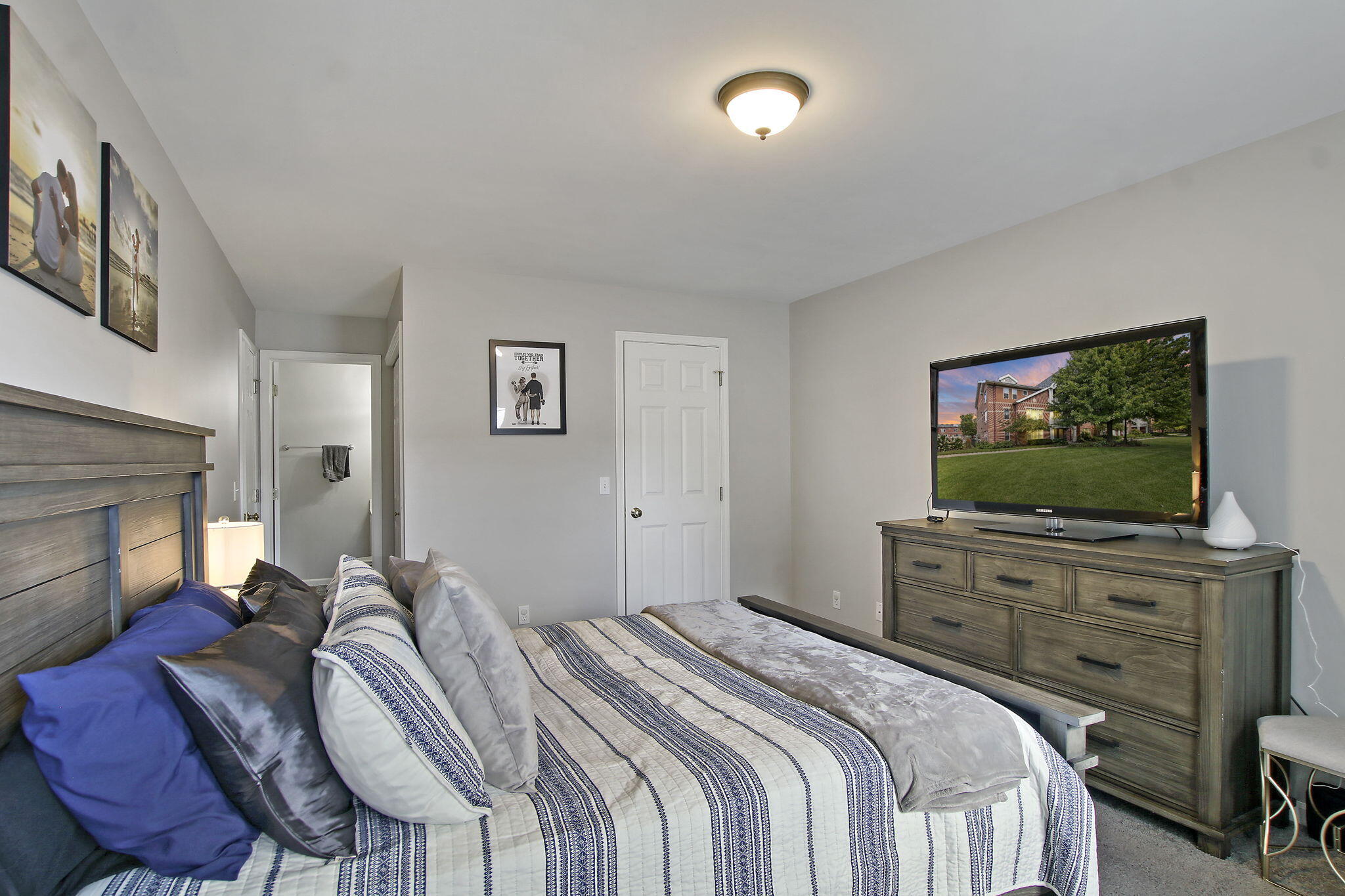 Kenosha, Wisconsin 53140, United States, 2 Bedrooms Bedrooms, ,3 BathroomsBathrooms,Residential,Active,155079