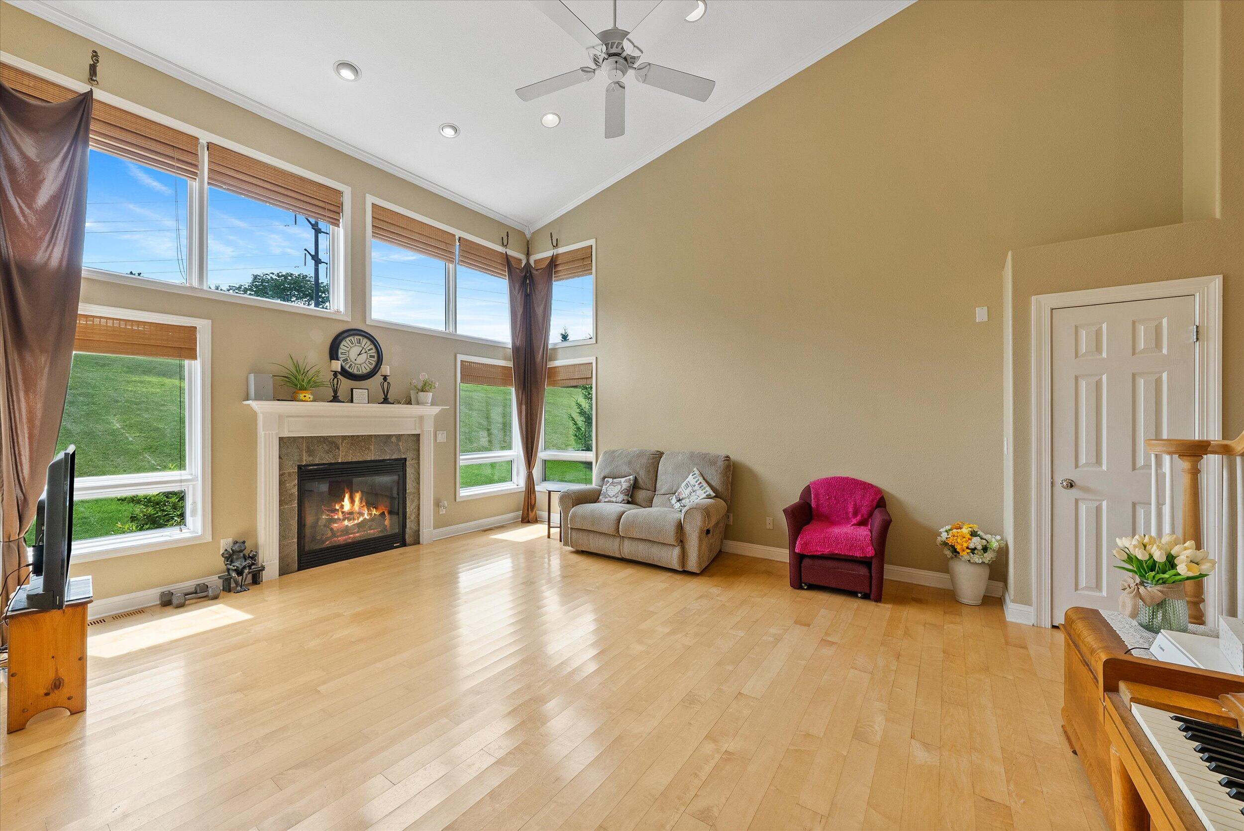 N15W29972 Brookstone Cir