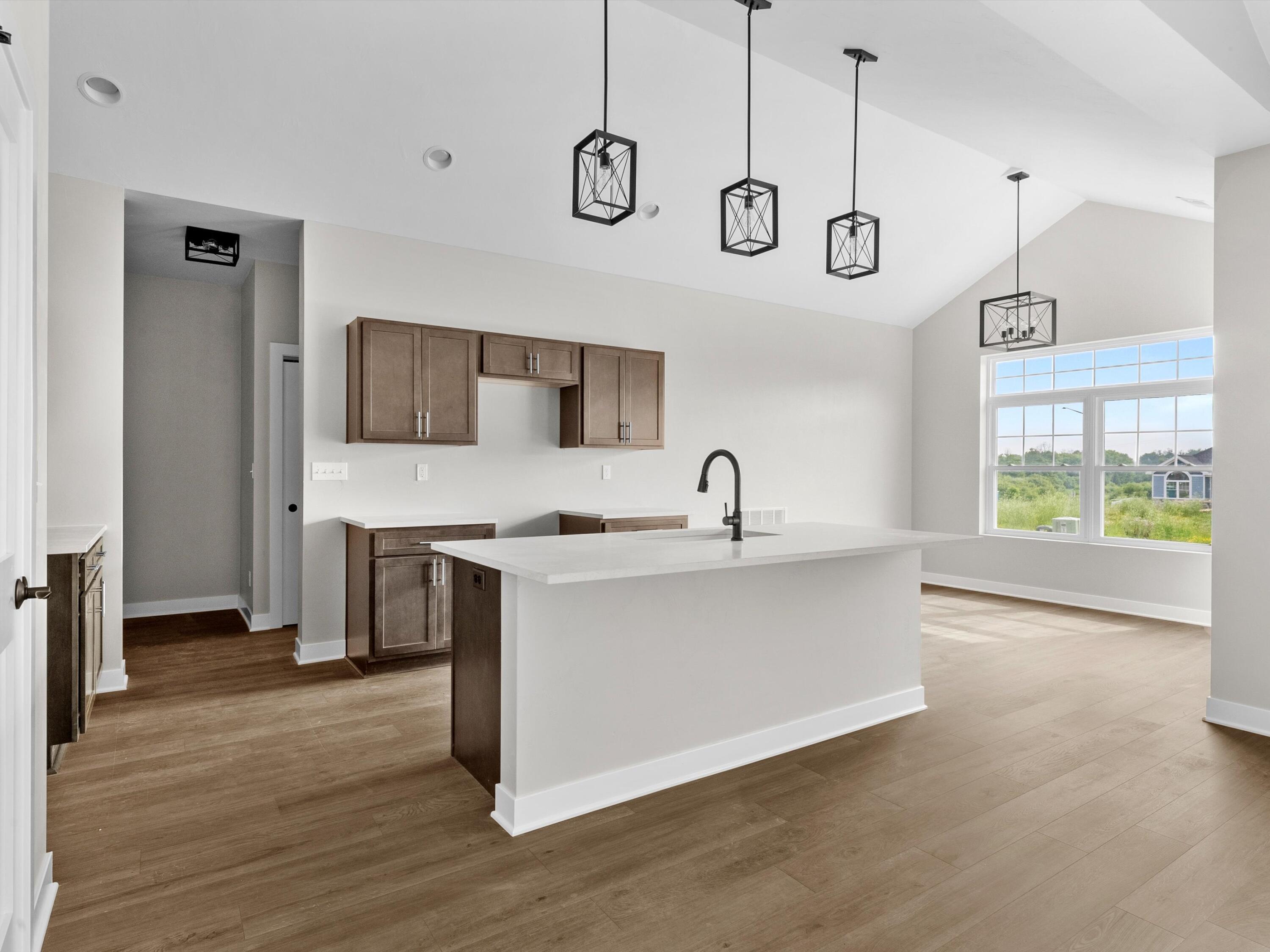 Manitowoc, Wisconsin 54220, United States, 3 Bedrooms Bedrooms, ,2 BathroomsBathrooms,Residential,Active,185041