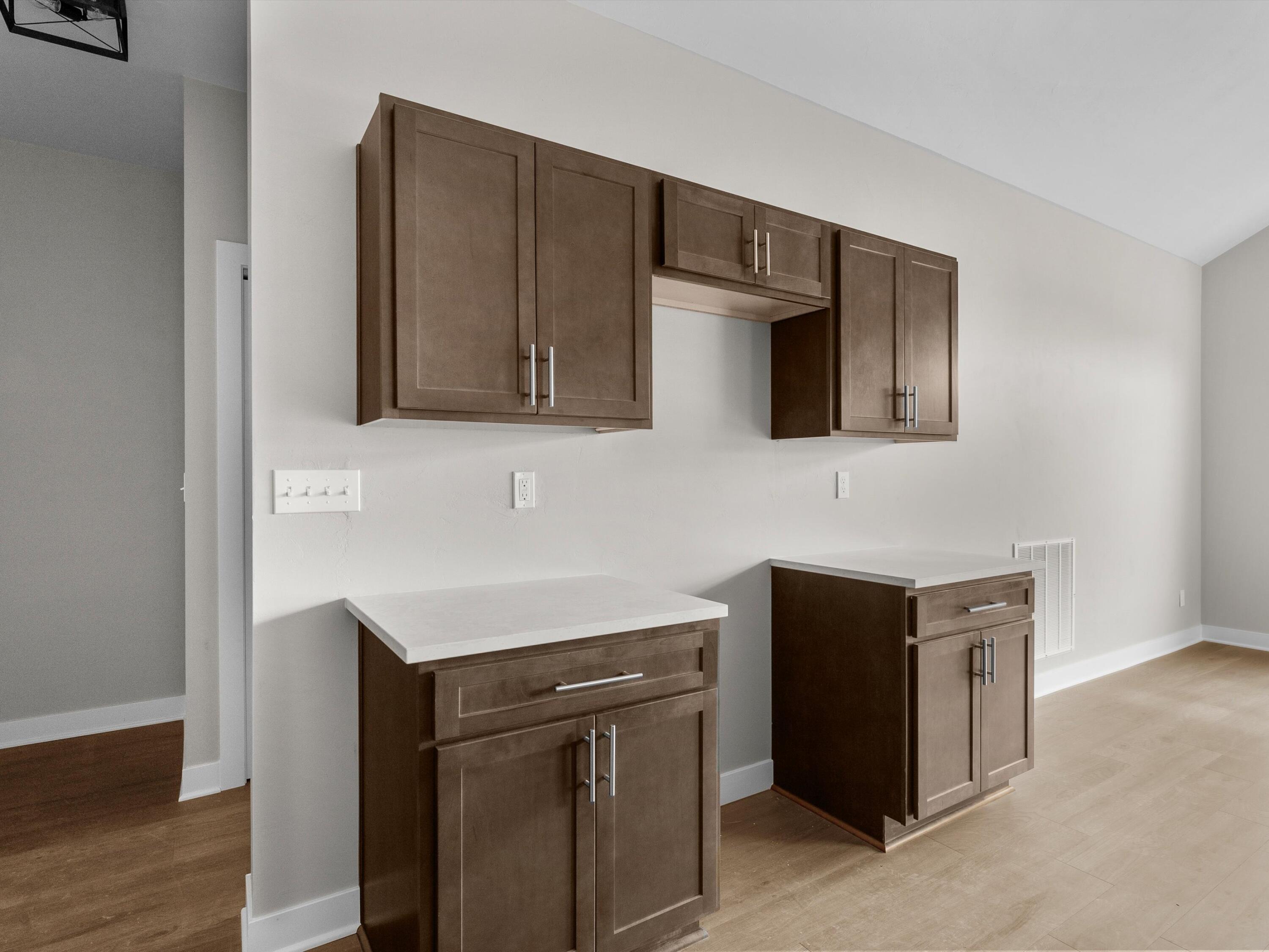 Manitowoc, Wisconsin 54220, United States, 3 Bedrooms Bedrooms, ,2 BathroomsBathrooms,Residential,Active,185041