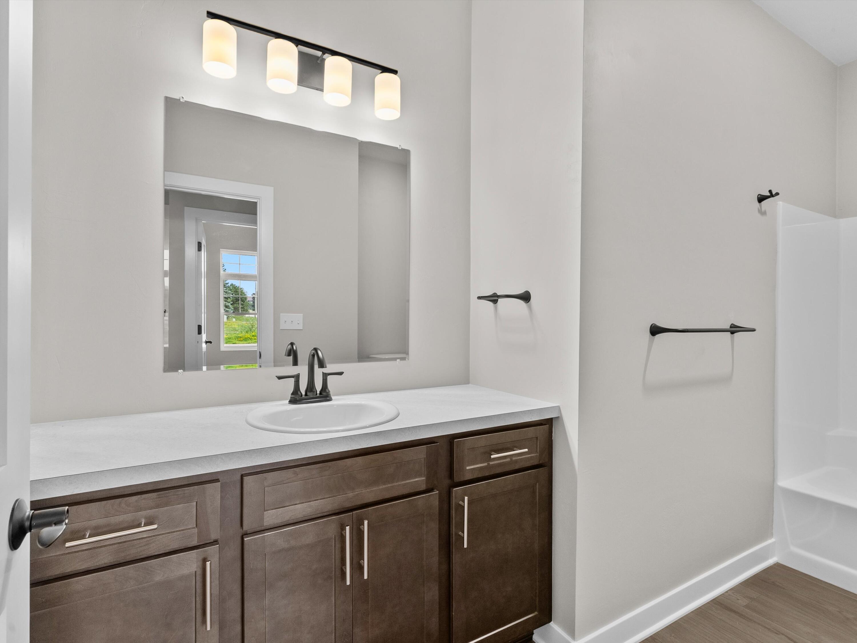 Manitowoc, Wisconsin 54220, United States, 3 Bedrooms Bedrooms, ,2 BathroomsBathrooms,Residential,Active,185041