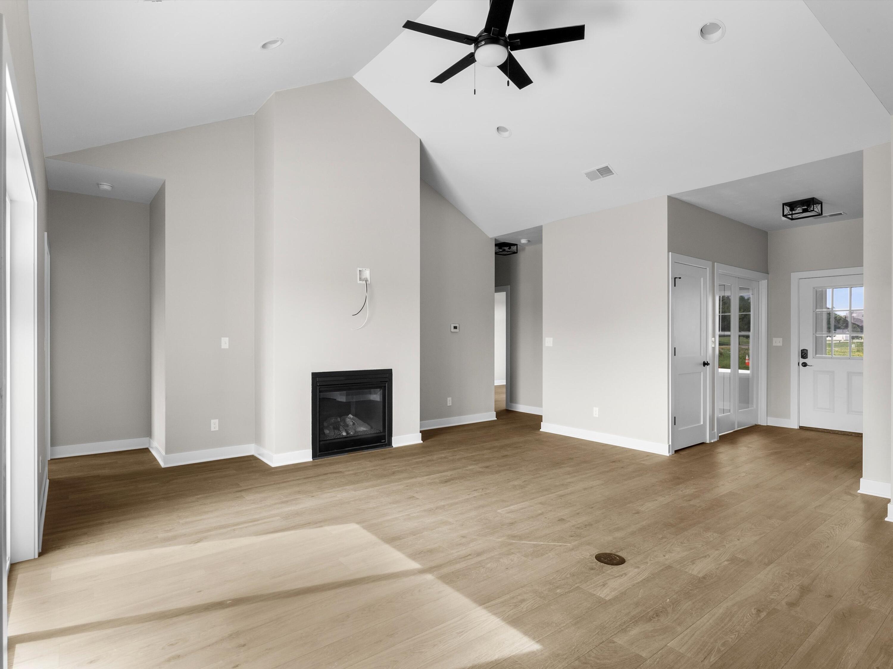 Manitowoc, Wisconsin 54220, United States, 3 Bedrooms Bedrooms, ,2 BathroomsBathrooms,Residential,Active,185041