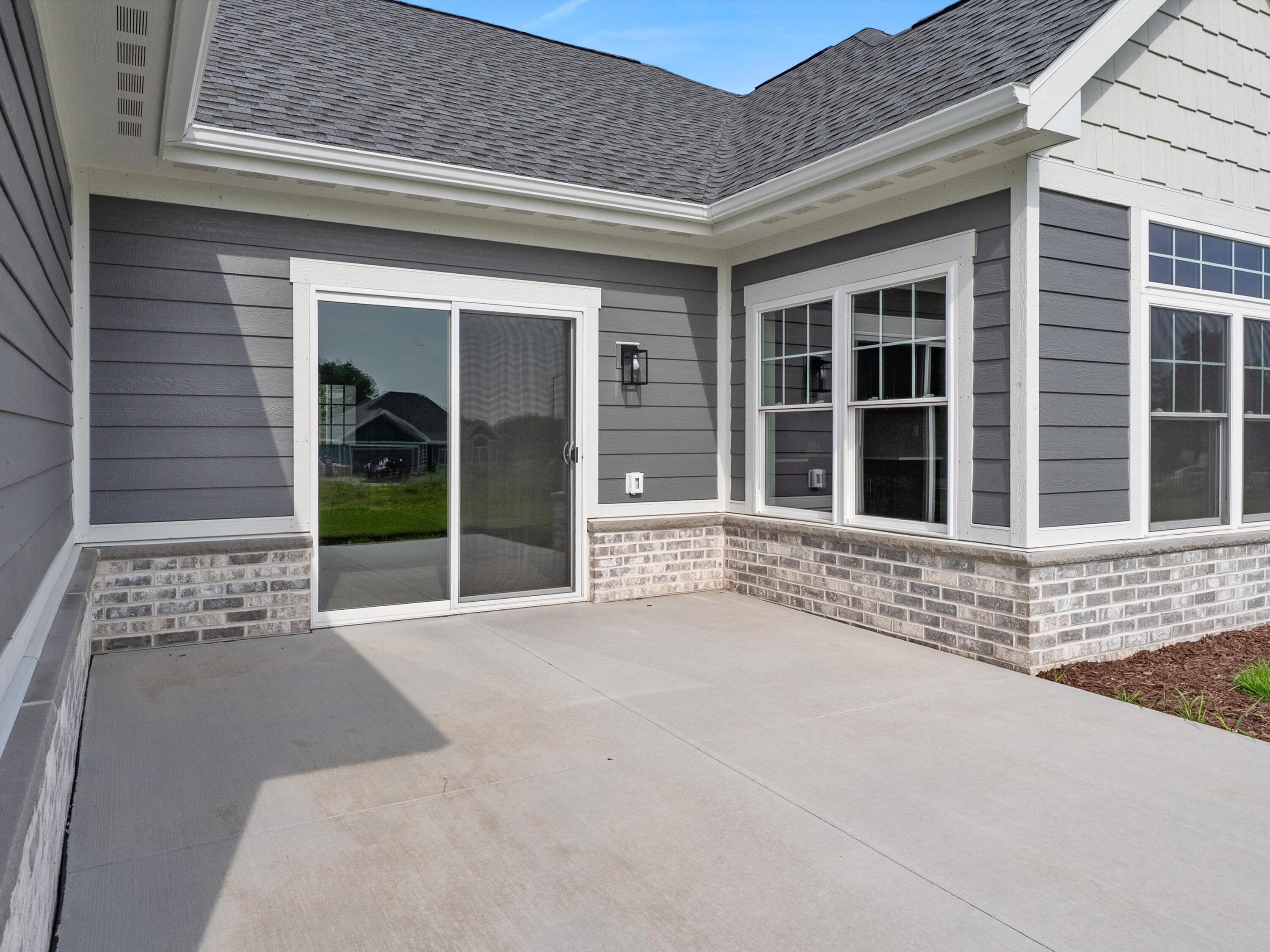 Manitowoc, Wisconsin 54220, United States, 3 Bedrooms Bedrooms, ,2 BathroomsBathrooms,Residential,Active,185041