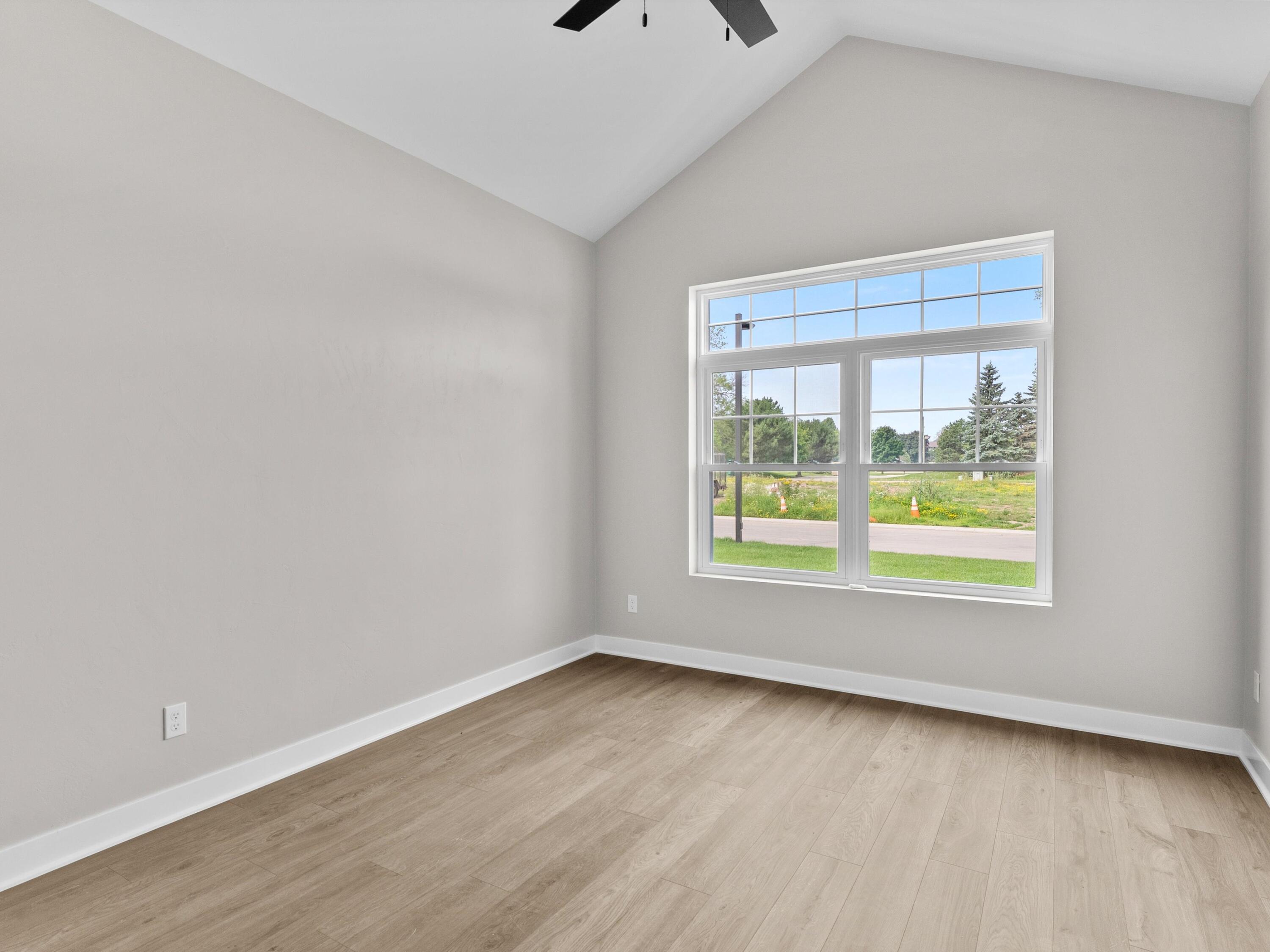 Manitowoc, Wisconsin 54220, United States, 3 Bedrooms Bedrooms, ,2 BathroomsBathrooms,Residential,Active,185041