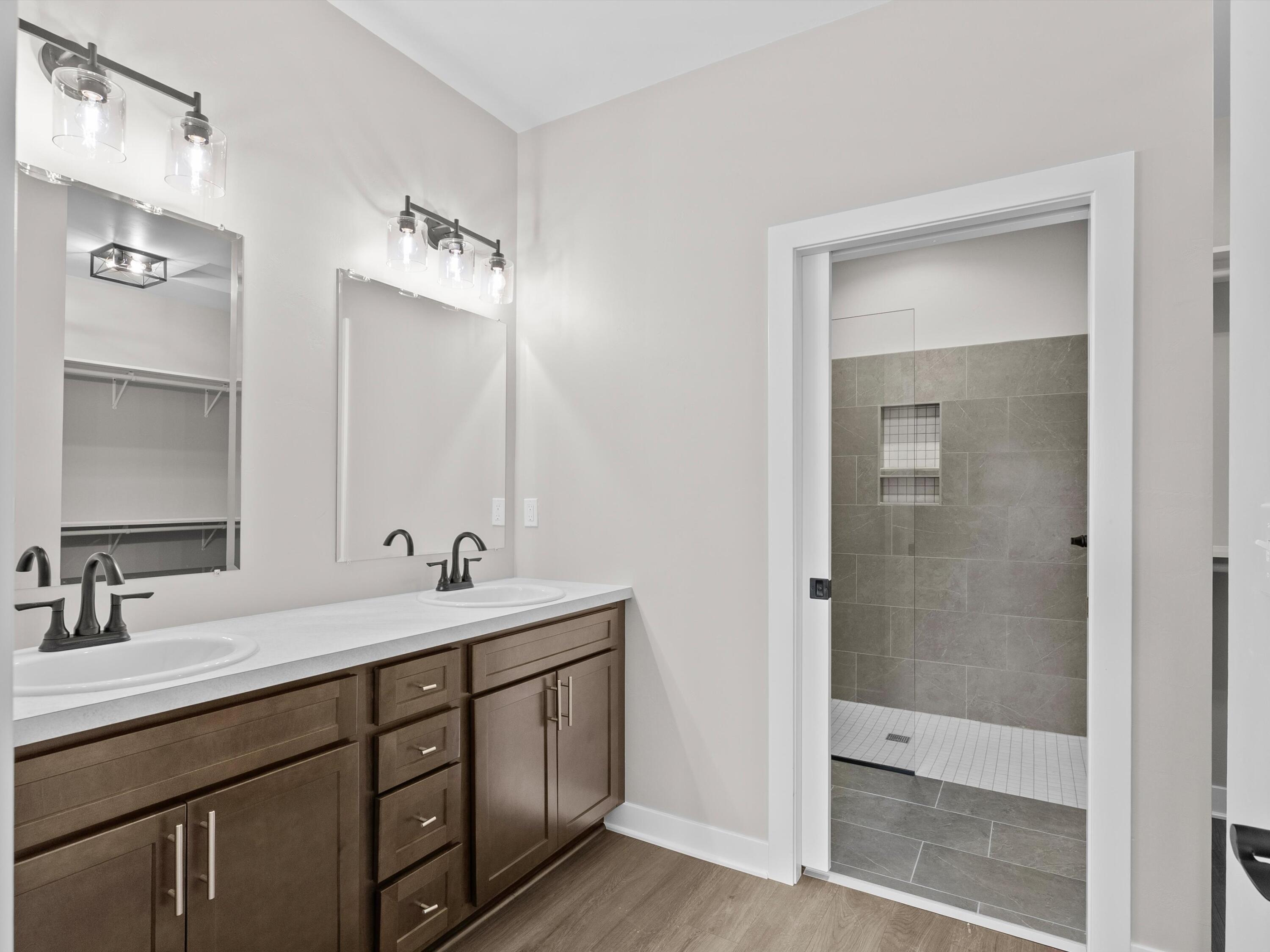 Manitowoc, Wisconsin 54220, United States, 3 Bedrooms Bedrooms, ,2 BathroomsBathrooms,Residential,Active,185041