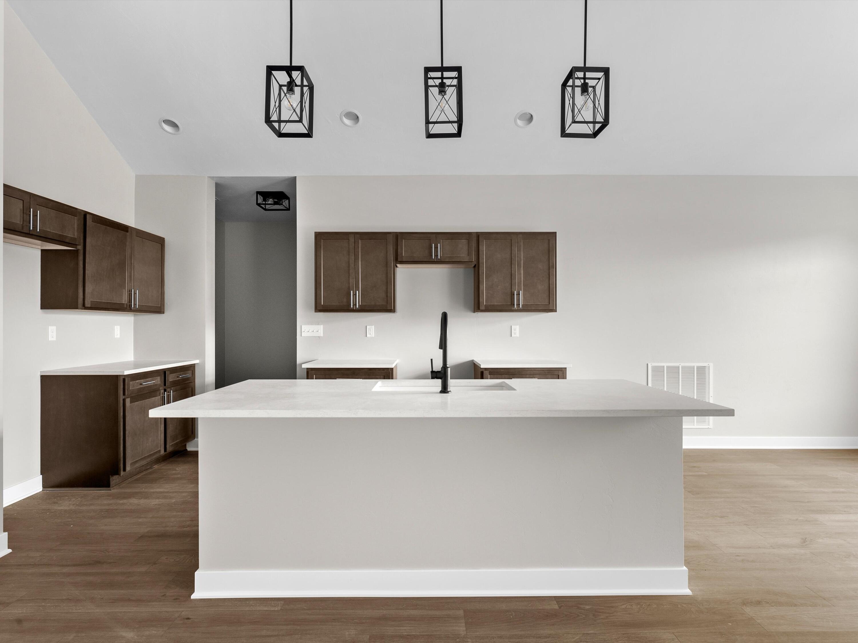 Manitowoc, Wisconsin 54220, United States, 3 Bedrooms Bedrooms, ,2 BathroomsBathrooms,Residential,Active,185041