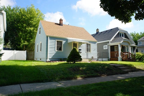 Photo of 4112 S 2nd St, Milwaukee, WI 53207 (MLS # 1982245)