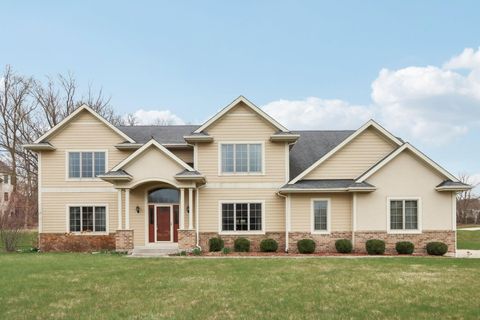 MLS: 1915300