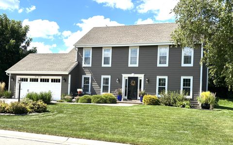 Photo of W151N7507 Wood View Dr, Menomonee Falls, WI 53051 (MLS # 1933571)