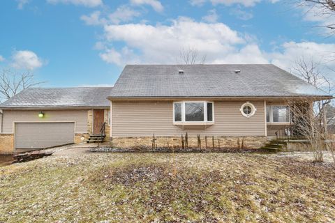 Photo of 9335 W County Line Rd, Milwaukee, WI 53224 (MLS # 1953312)