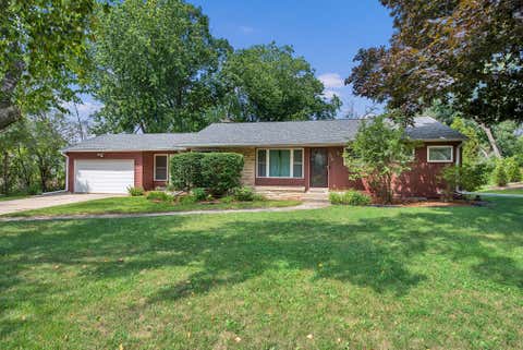 Photo of 228 W. W Brentwood Ln, Glendale, WI 53217 (MLS # 1977427)