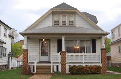 Photo of 3248 S 7th St, Milwaukee, WI 53215 (MLS # 1948294)