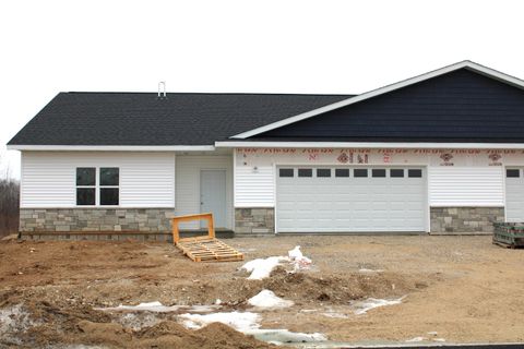 Photo of 918 Drumlin Dr, Kewaskum, WI 53040 (MLS # 1945813)