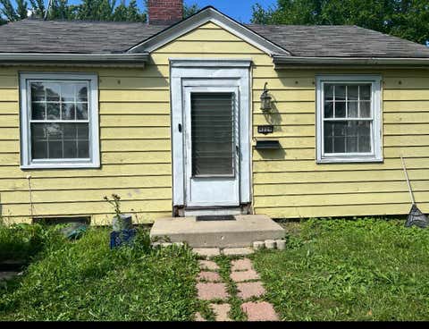 Photo of 4228 W Luscher Ave, Milwaukee, WI 53209 (MLS # 1976921)
