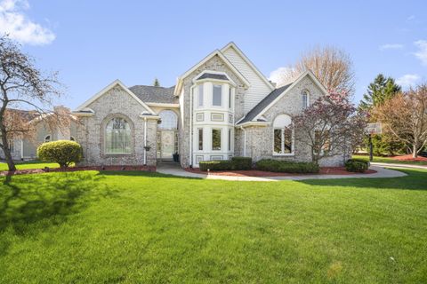 Photo of 5770 S Golden Rain Ln, New Berlin, WI 53151 (MLS # 1960221)