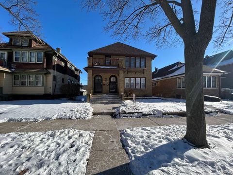 Photo of 2846 N 52nd St St, Milwaukee, WI 53210 (MLS # 1950511)