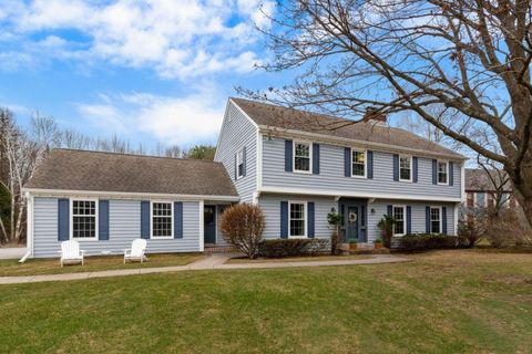 Photo of 415 W White Oak Way, Mequon, WI 53092 (MLS # 1912441)