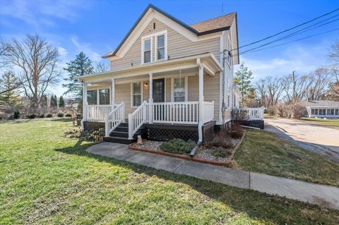 Photo of W156N5045 Pilgrim Rd, Menomonee Falls, WI 53051 (MLS # 1954663)