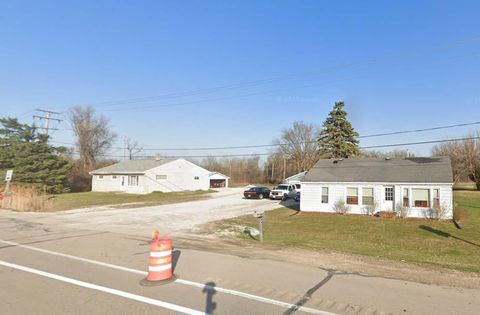 Photo of 10049 W Loomis Rd, Franklin, WI 53132 (MLS # 1918445)