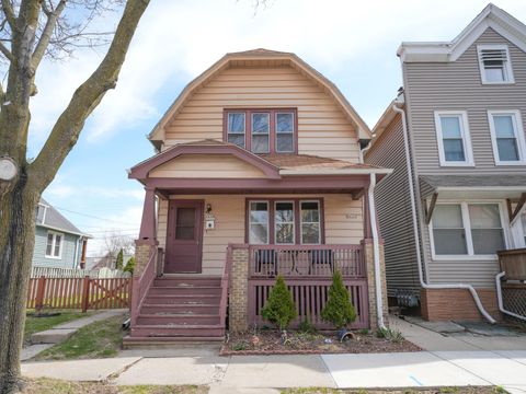 Photo of 2450 N Dousman St, Milwaukee, WI 53212 (MLS # 1913464)