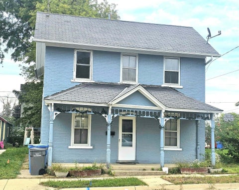 Photo of 408 Hancock St, Watertown, WI 53098 (MLS # 1981843)