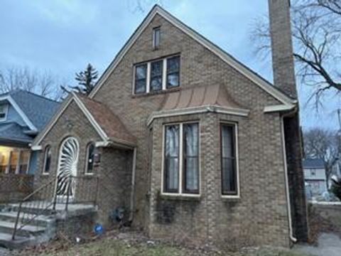 Photo of 5460 N 37th St, Milwaukee, WI 53209 (MLS # 1948394)