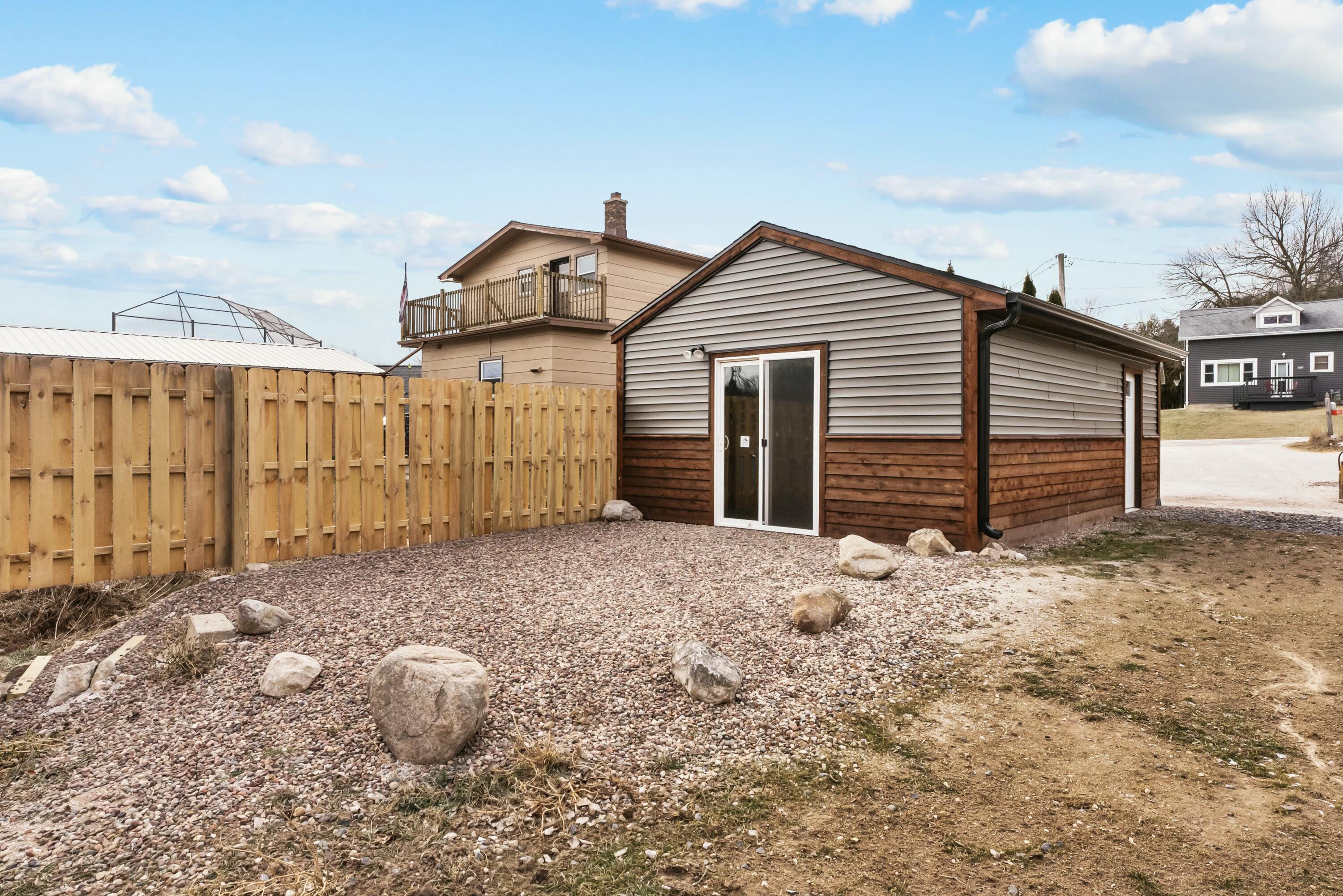 Carlton, Wisconsin 54216, United States, 3 Bedrooms Bedrooms, ,2 BathroomsBathrooms,Residential,Active,20047