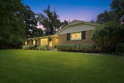 Photo of 14965 W North Ave, Brookfield, WI 53005 (MLS # 1969249)
