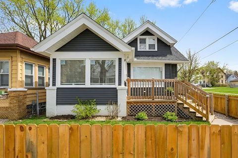 Photo of 3299 N 9th St, Milwaukee, WI 53206 (MLS # 1954205)