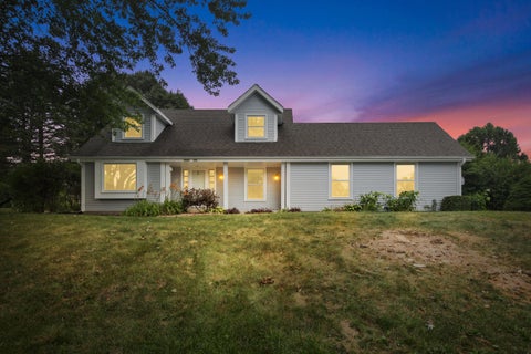 Photo of 10229 N Concord Dr, Mequon, WI 53097 (MLS # 1973655)