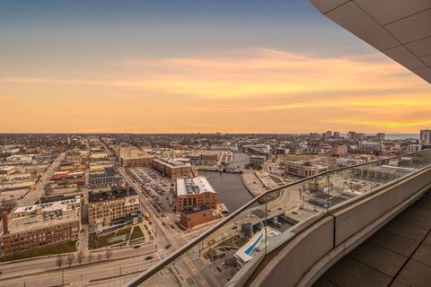 Photo of 1141 N Martin L King Jr Dr, Milwaukee, WI 53203 (MLS # 1947398)