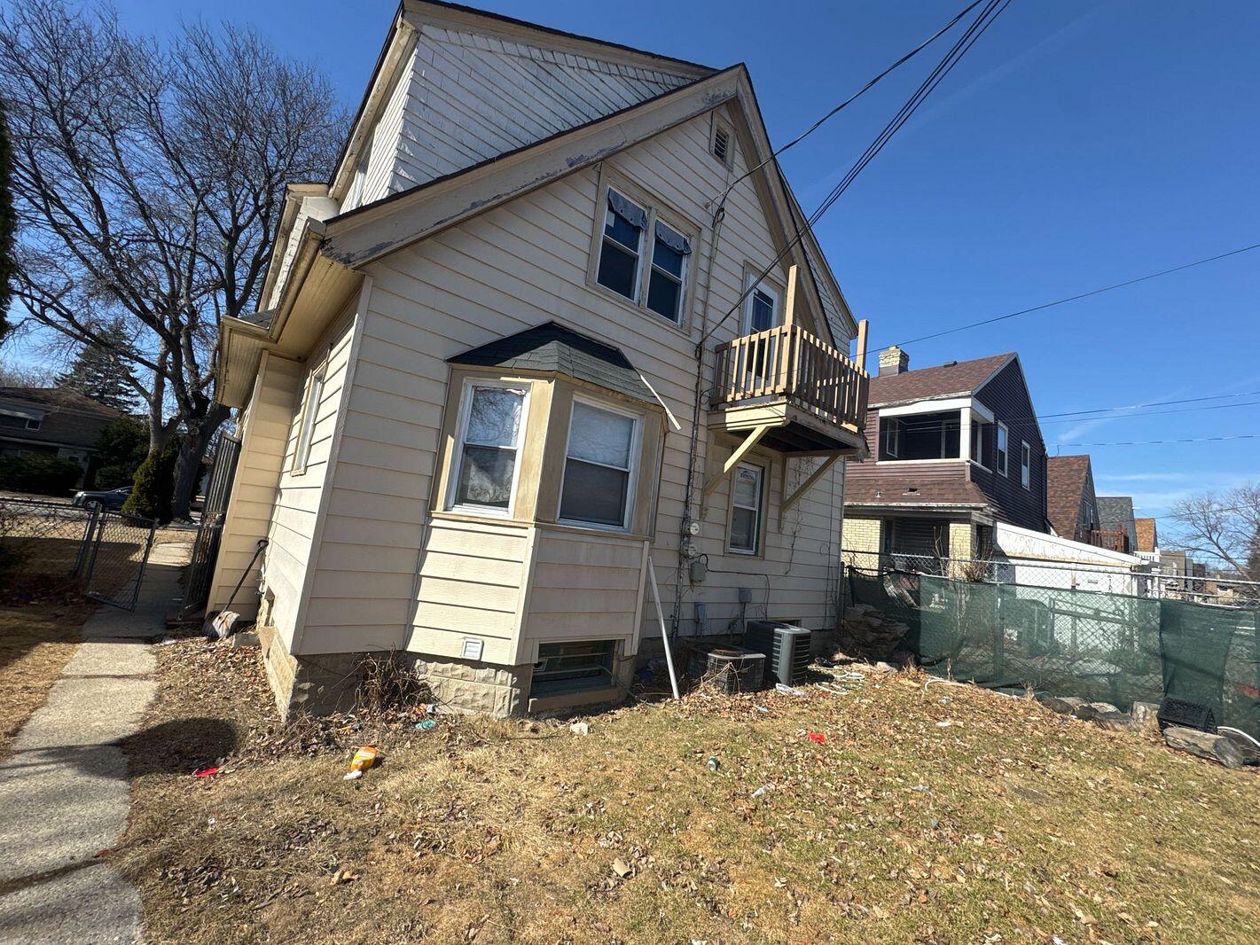 Milwaukee, Wisconsin 53216, United States, 4 Bedrooms Bedrooms, ,2 BathroomsBathrooms,Residential,Pending,112286