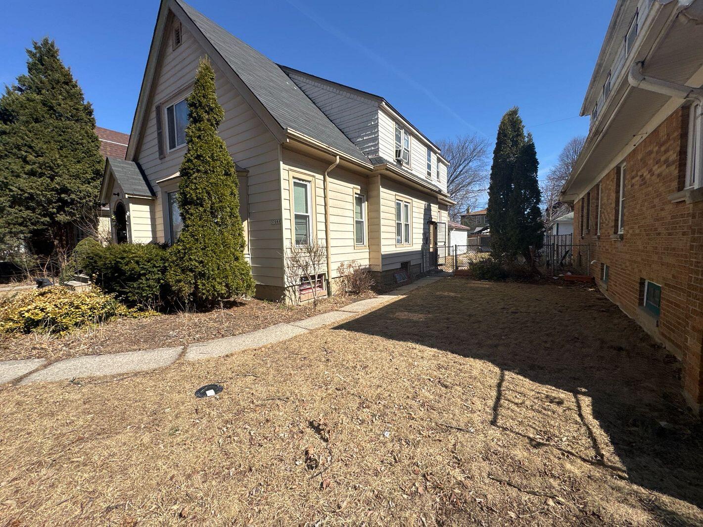 Milwaukee, Wisconsin 53216, United States, 4 Bedrooms Bedrooms, ,2 BathroomsBathrooms,Residential,Pending,112286