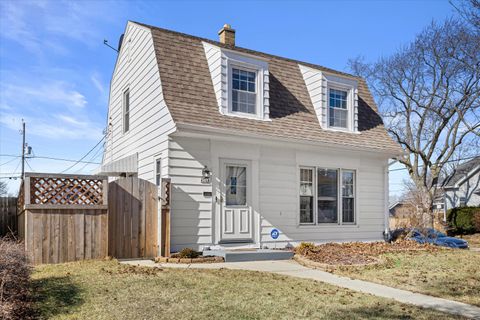 Photo of 4201 S 2nd St, Milwaukee, WI 53207 (MLS # 1951445)