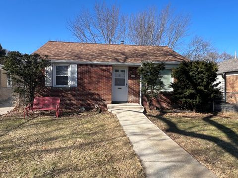 Photo of 4633 N Sherman Blvd, Milwaukee, WI 53209 (MLS # 1950999)