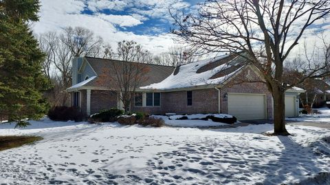 Photo of 18535 Stonehedge Dr, Brookfield, WI 53045 (MLS # 1949255)